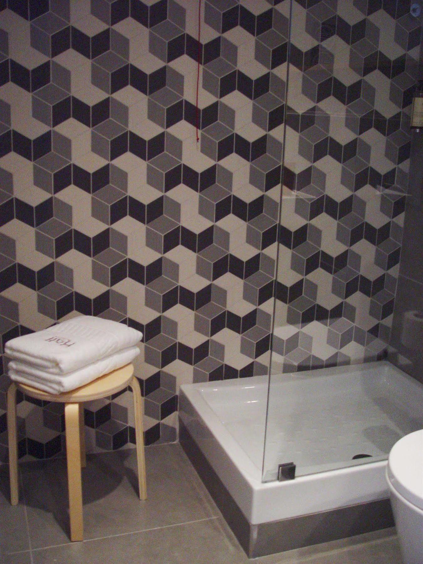 Hall Chiado 2* Lisbon