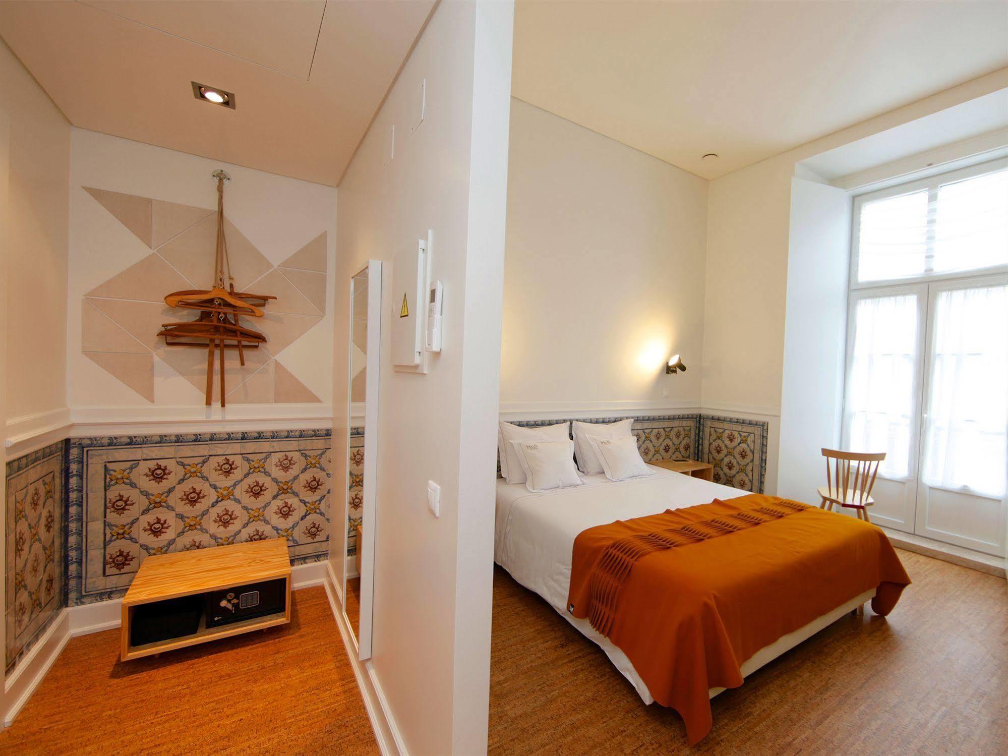 Hall Chiado Lisbon