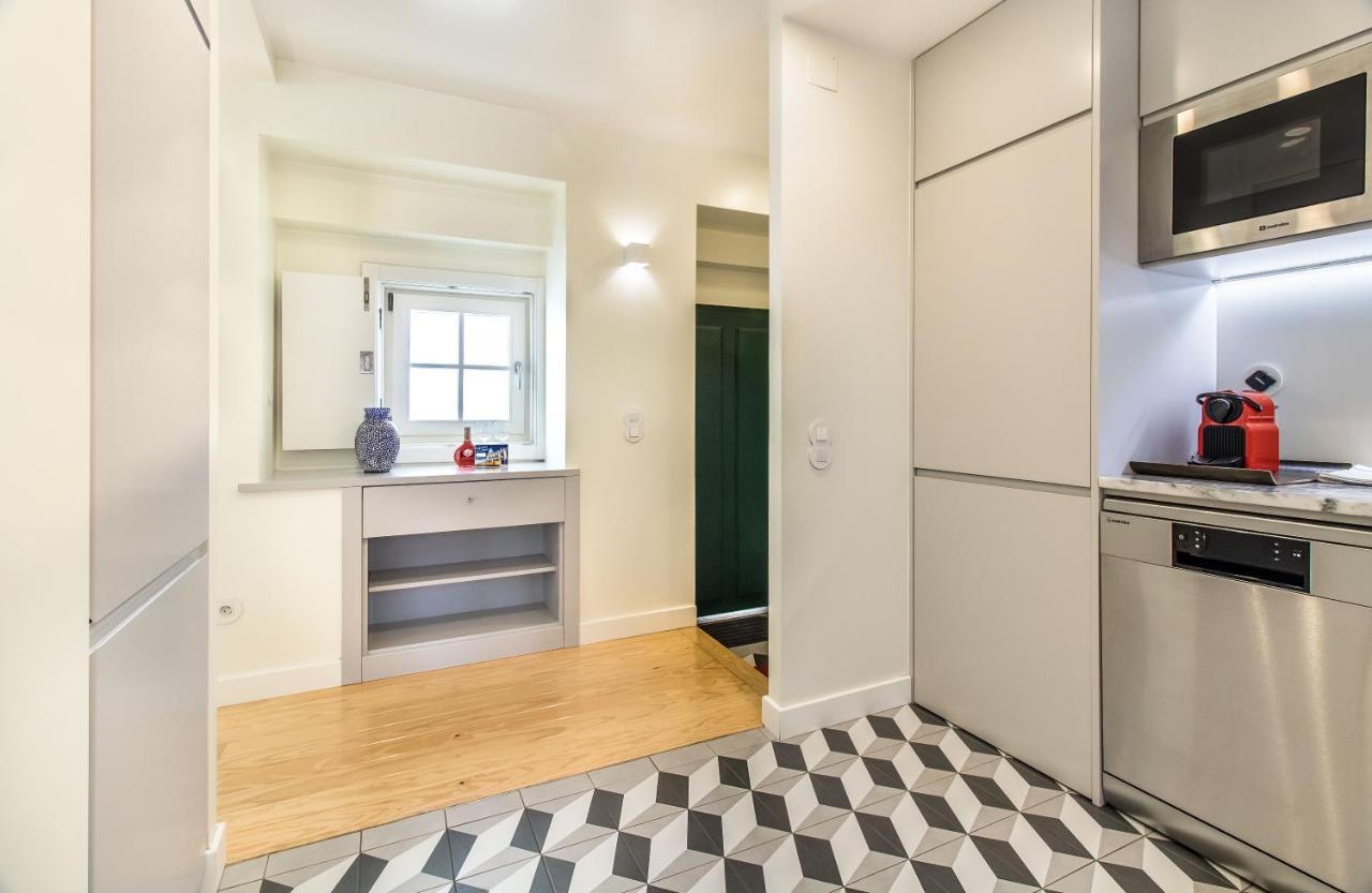 Design In Typical Alfama Apartment Lissabon
