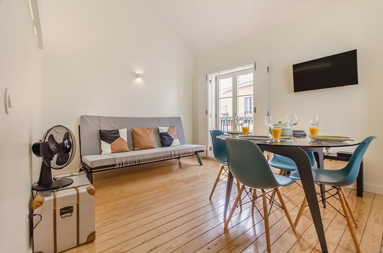 Apartment Design In Typical Alfama Lissabon