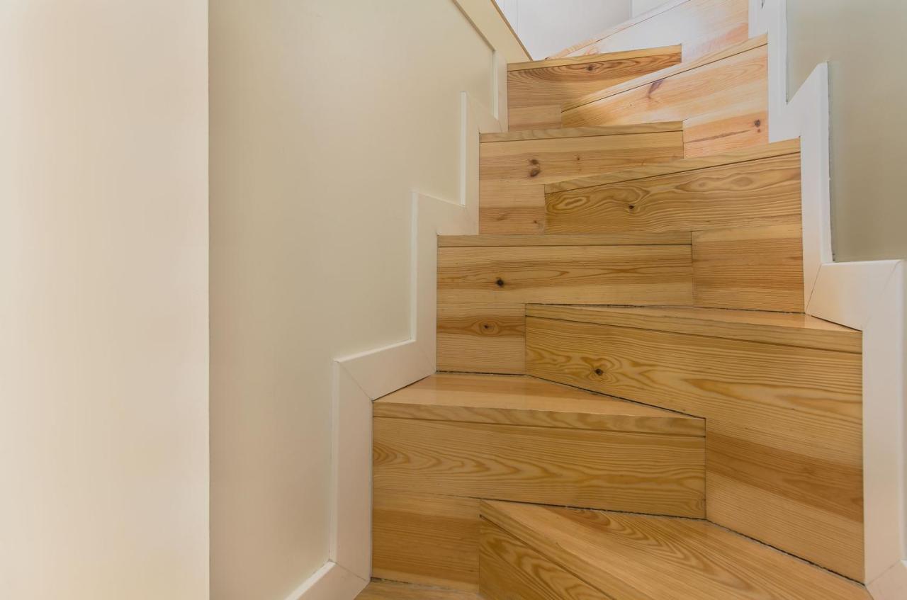 Design In Typical Alfama Apartment