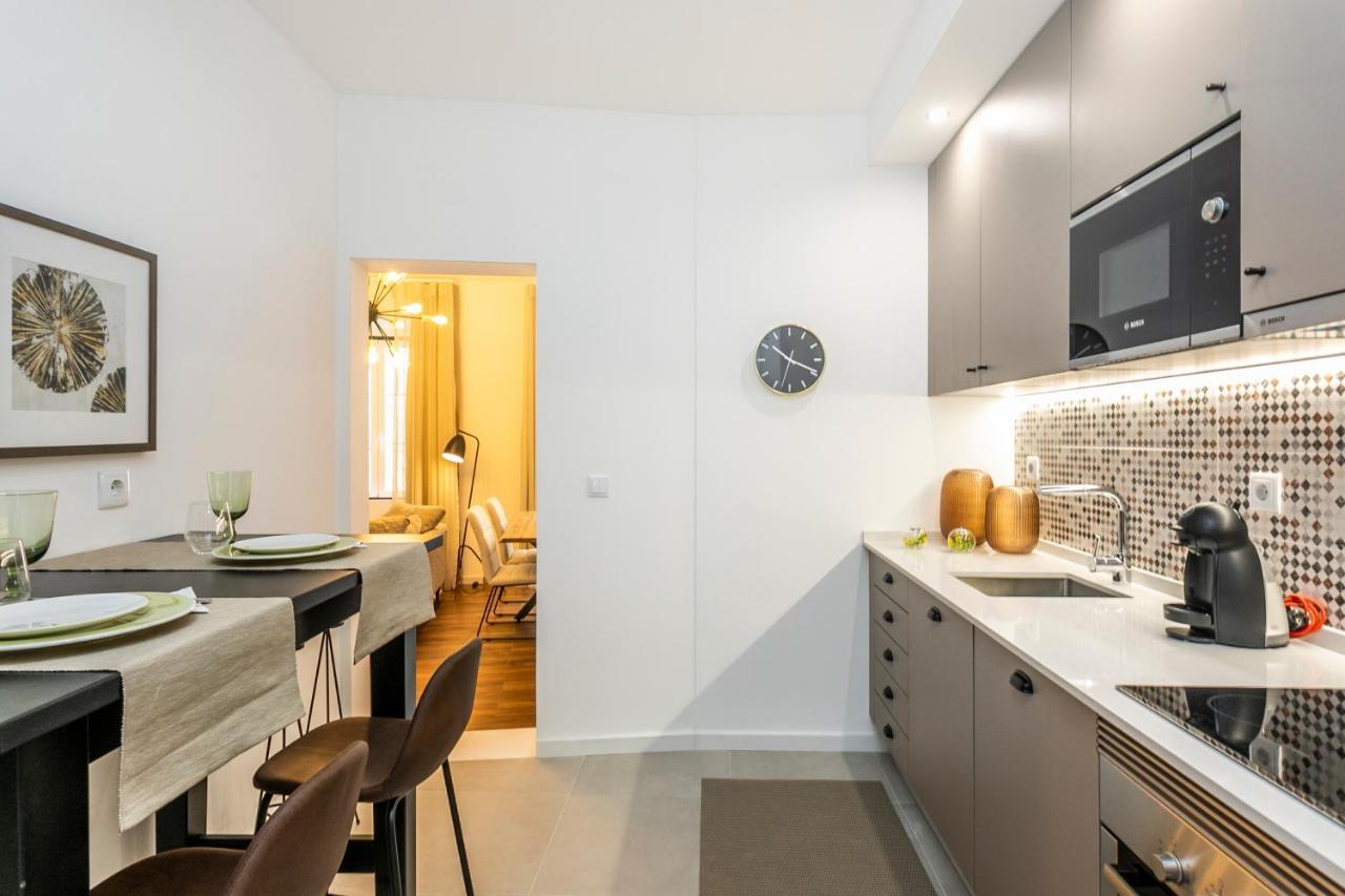 Appartement Lively 2 Bedroom In Iconic Alfama! *