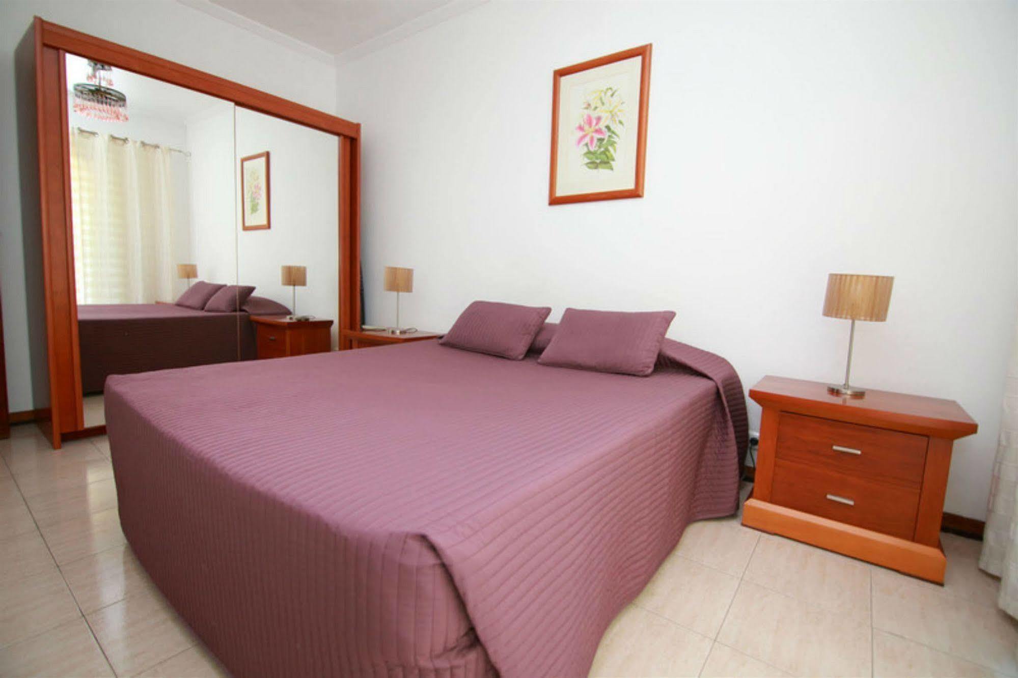 Residencial Mar Dos Acores 2*