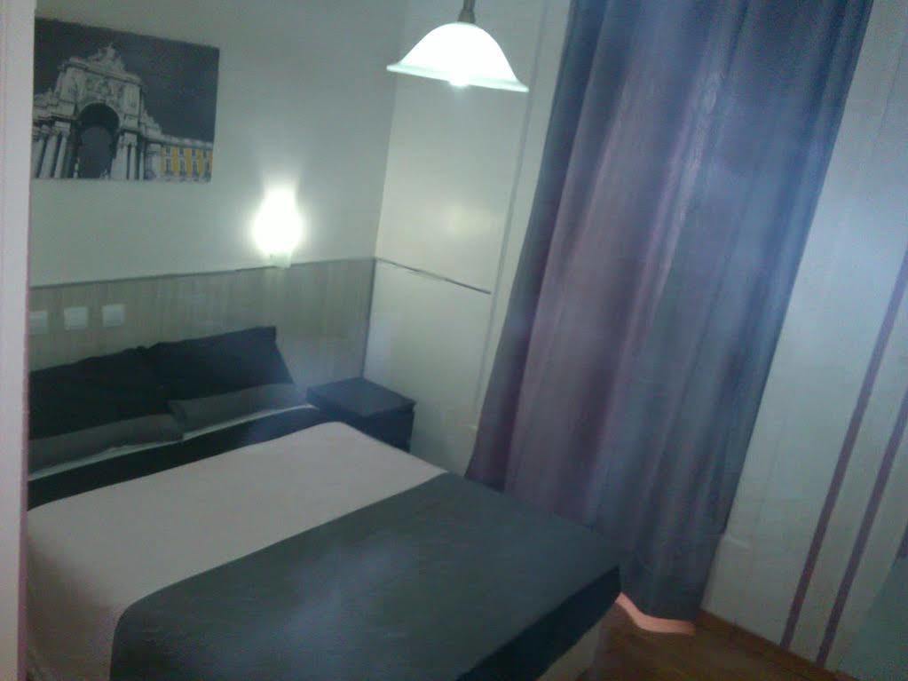 Pensao Estacao 2* Lisboa