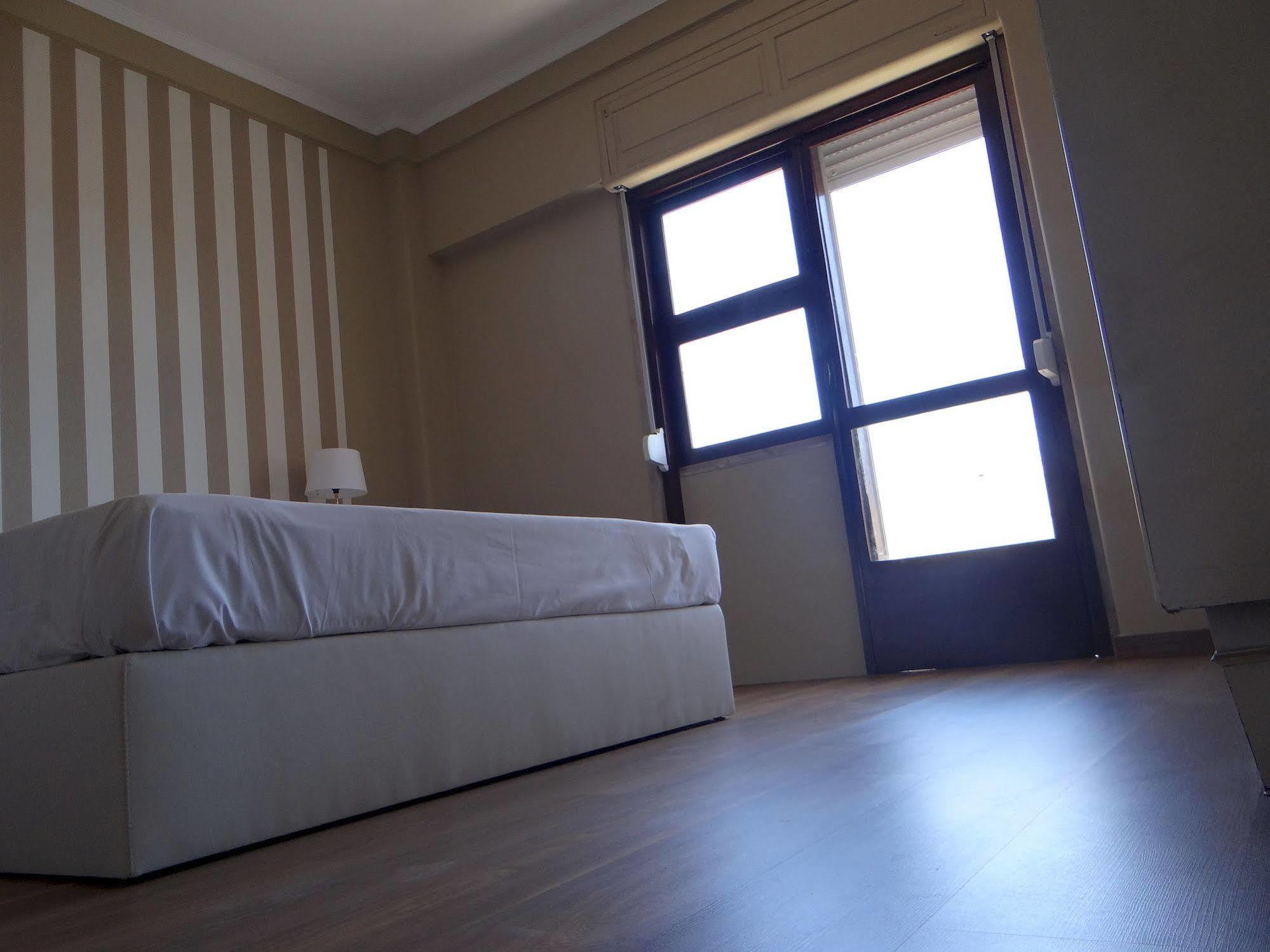 Wallis Rato 3* Lisbon