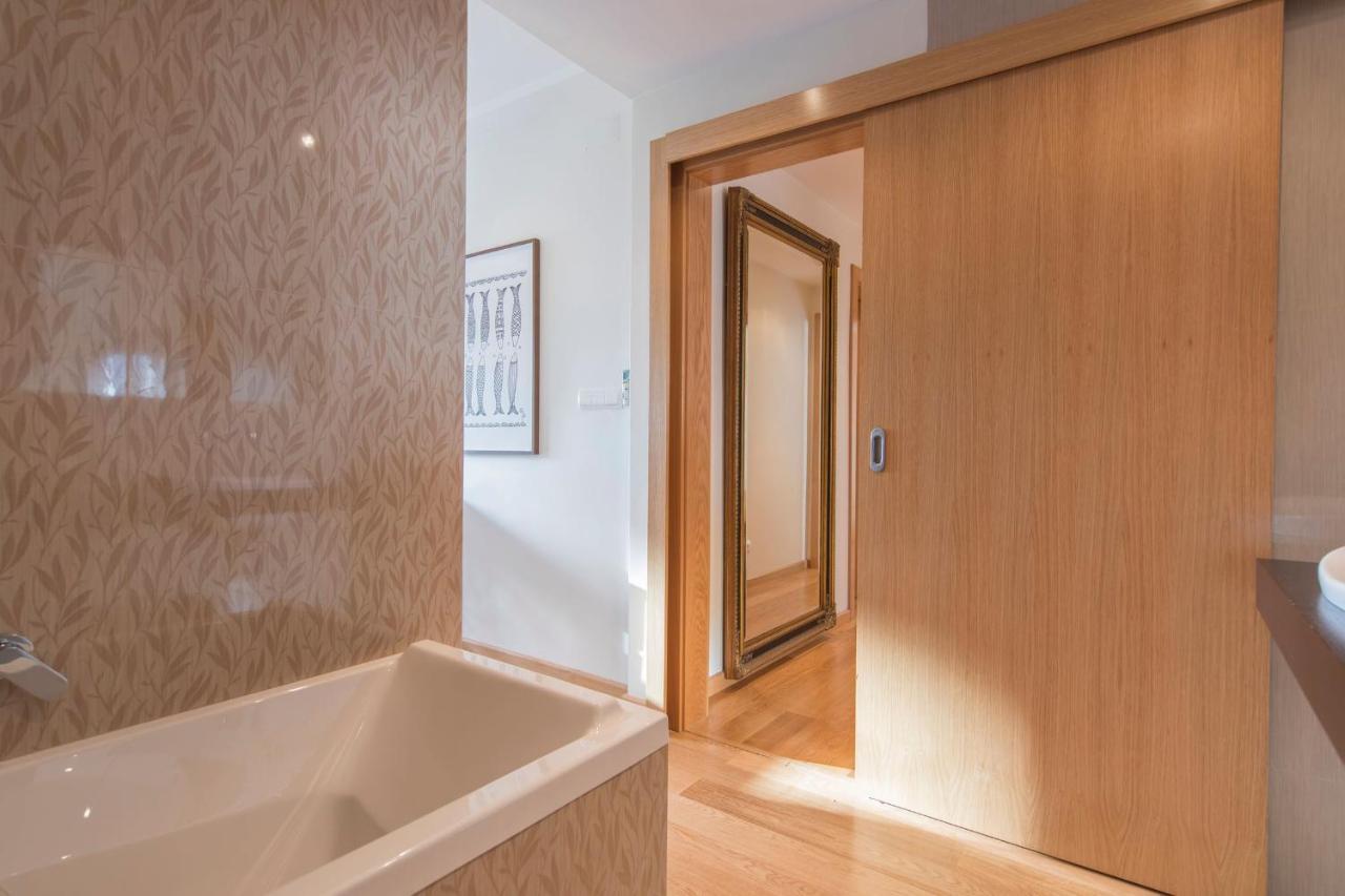 Lovelystay - 2 Bedroom Belem Wonder Apartment Lissabon