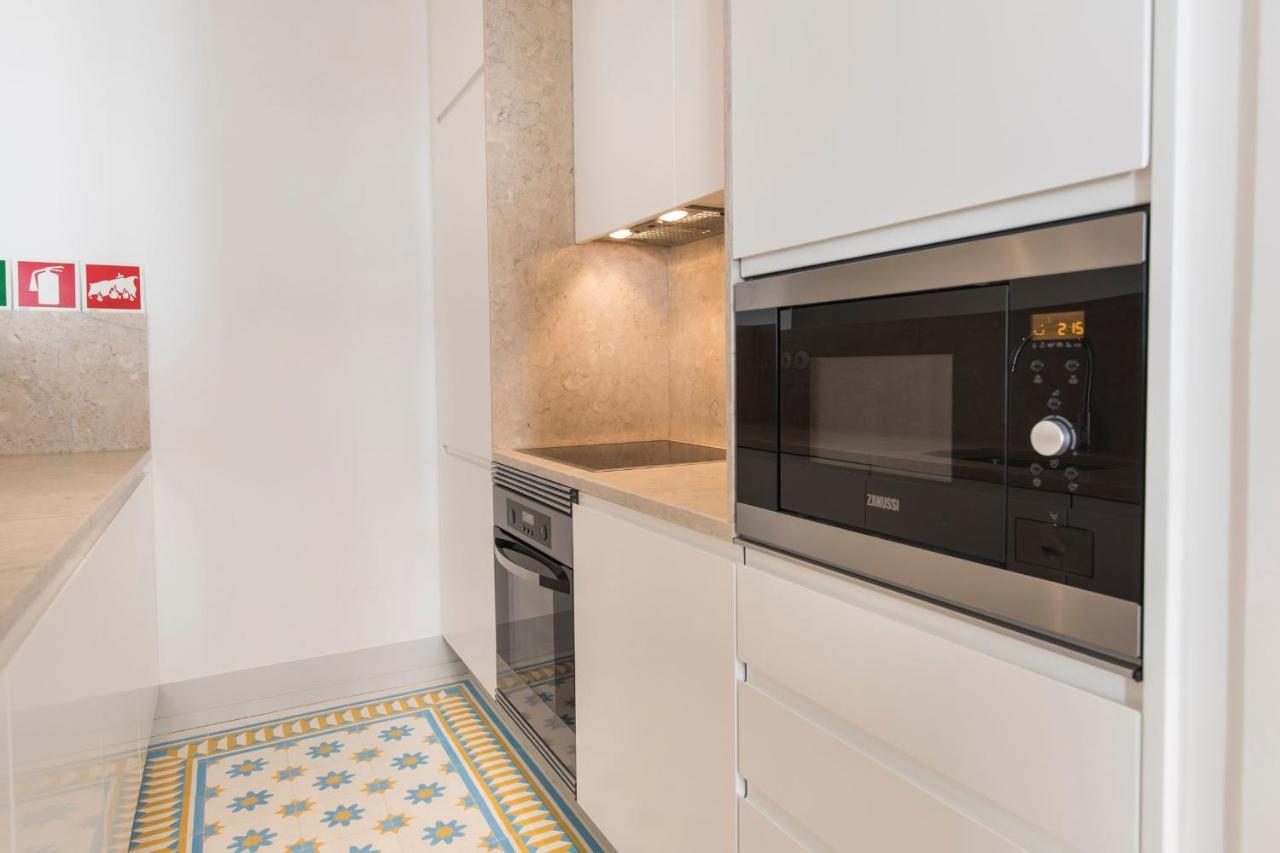 Lovelystay - Fancy In The Heart Of * Lisboa