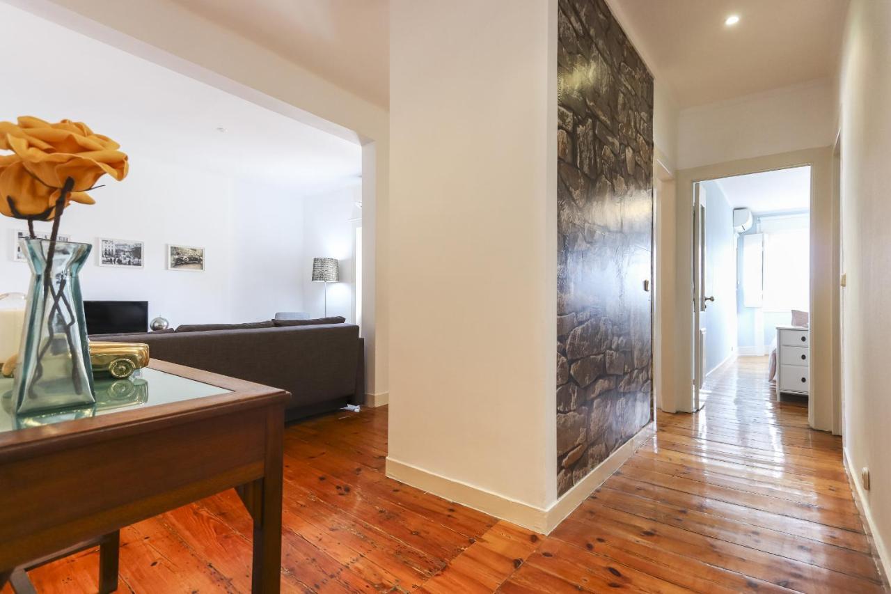 Chiado Views By Homing Apartment *