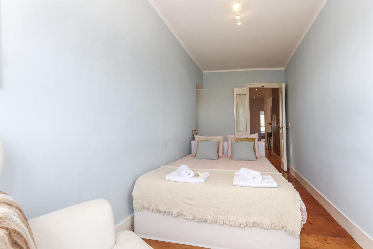 Chiado Views By Homing Apartment *
