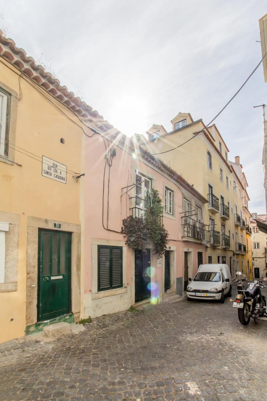 Unique And Stylish Flat In Historic * Lisbon