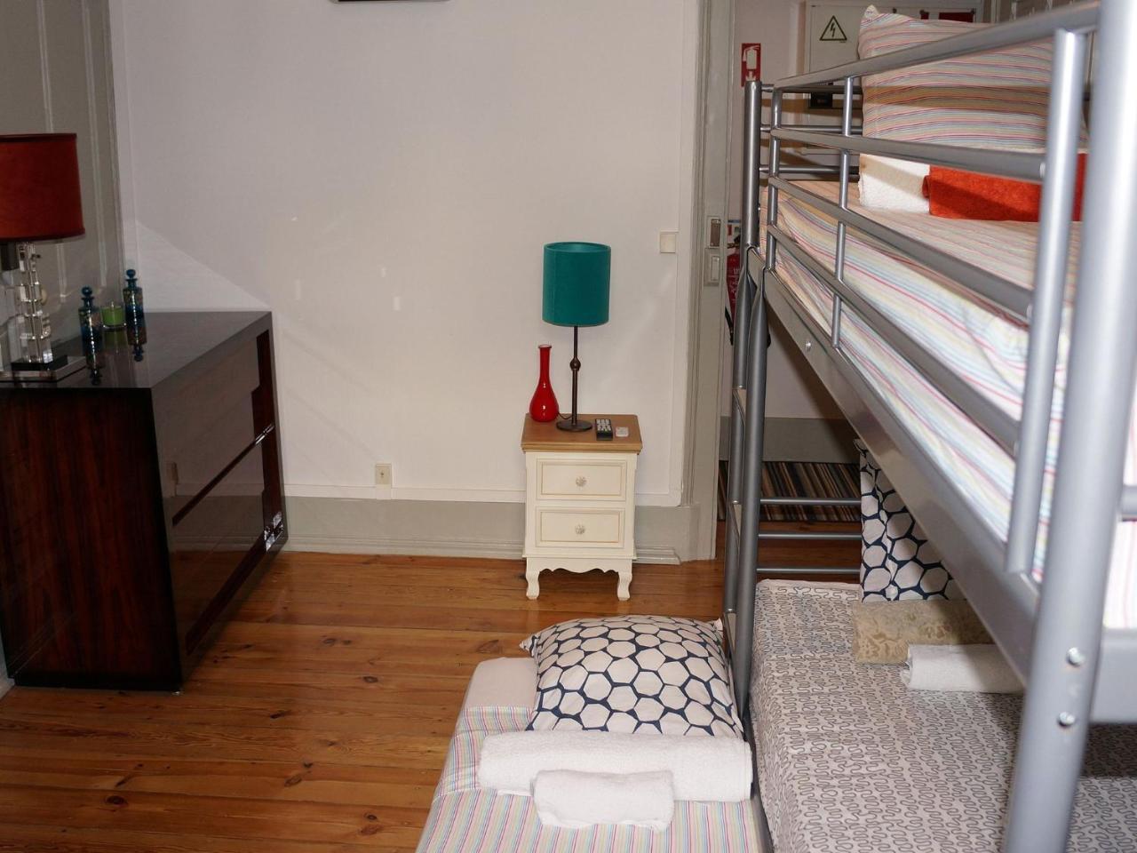 White And Grey Appartement Lisboa
