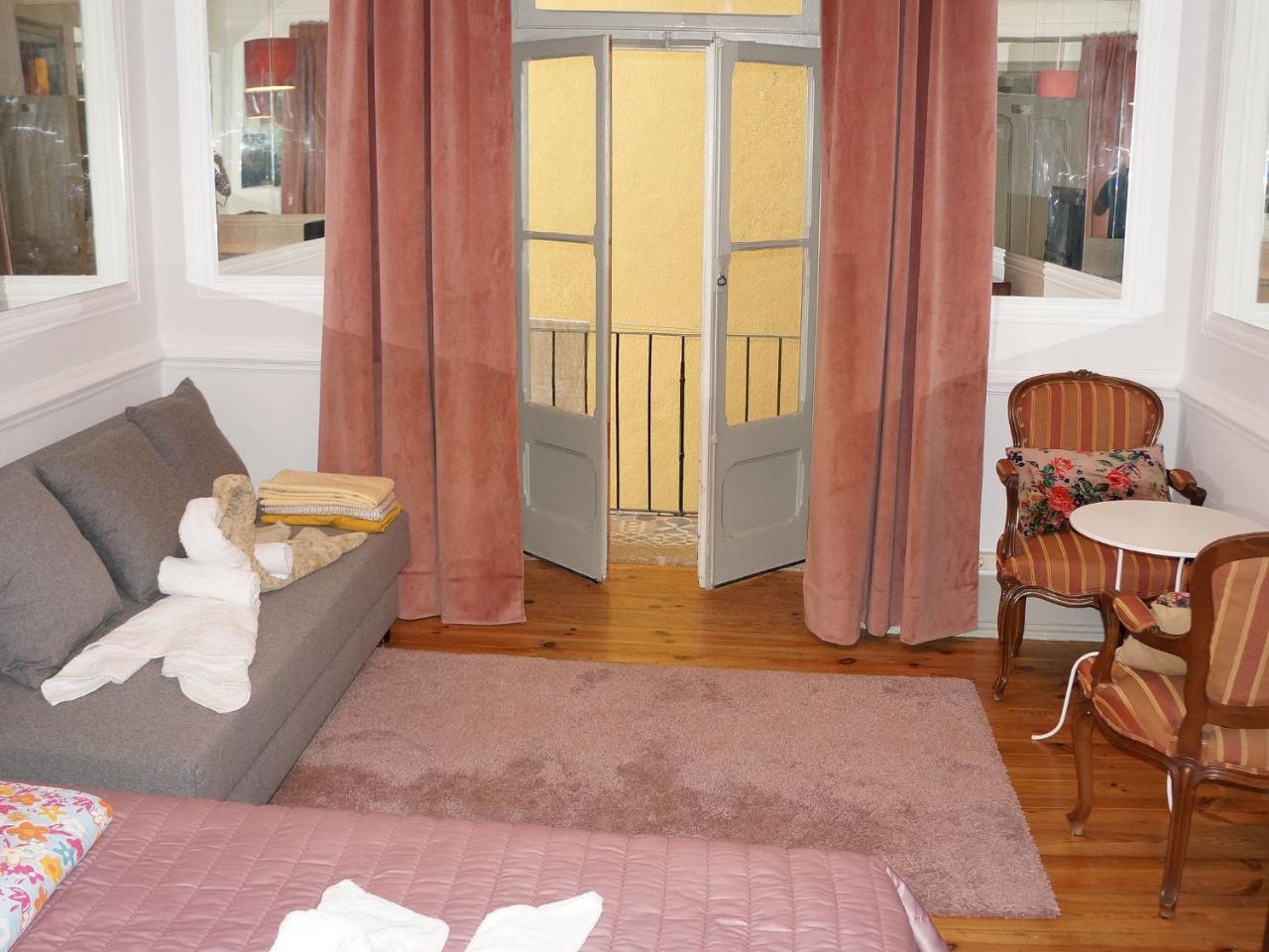 White And Grey Appartement Lisboa