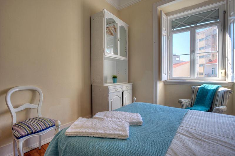 Angola 1 - 6 Bedrooms Lissabon