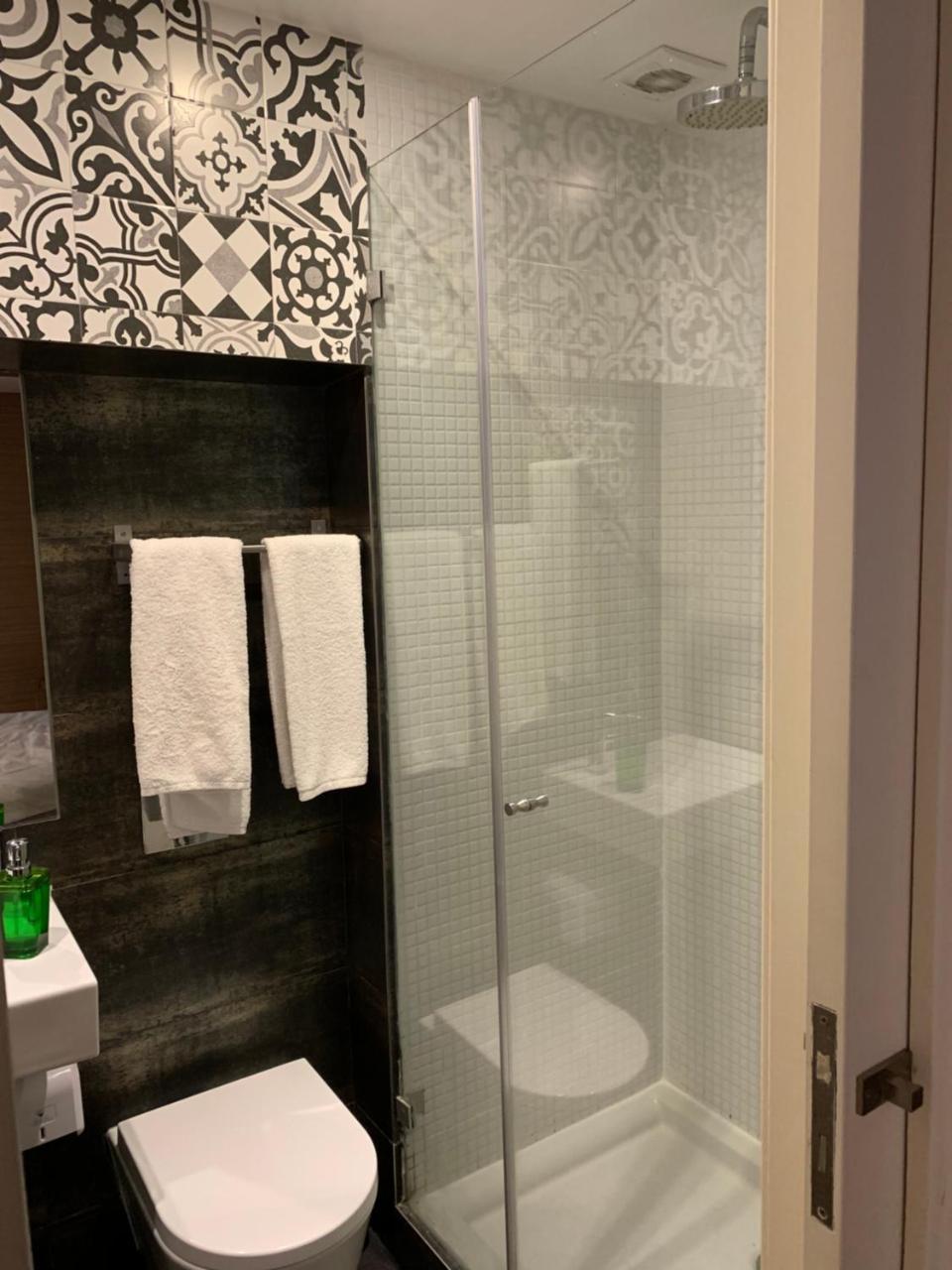 Leaseboa Suites