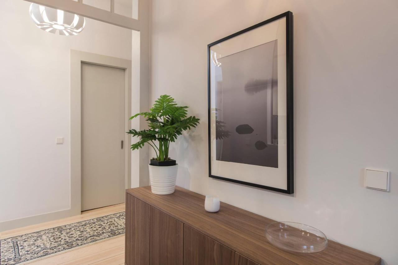 Apartment Lovelystay - 3 Bedroom Downtown Wonderwall *