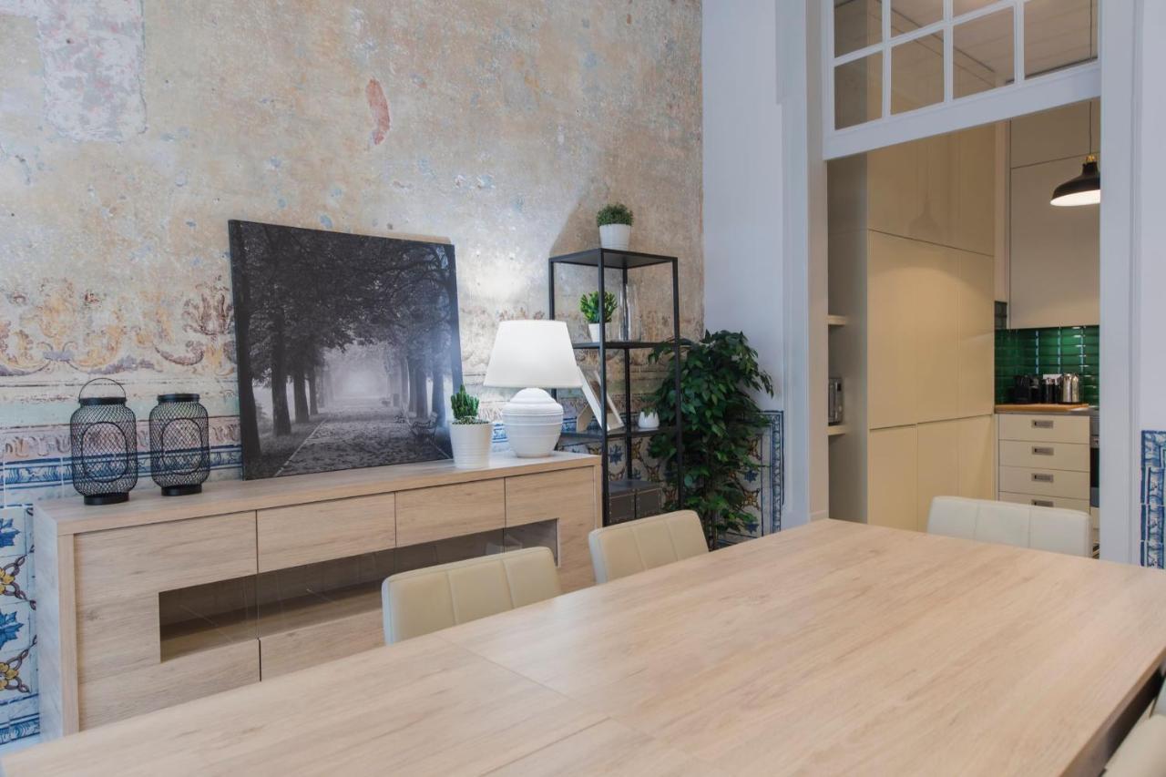 Lovelystay - 3 Bedroom Downtown Wonderwall Lisbon
