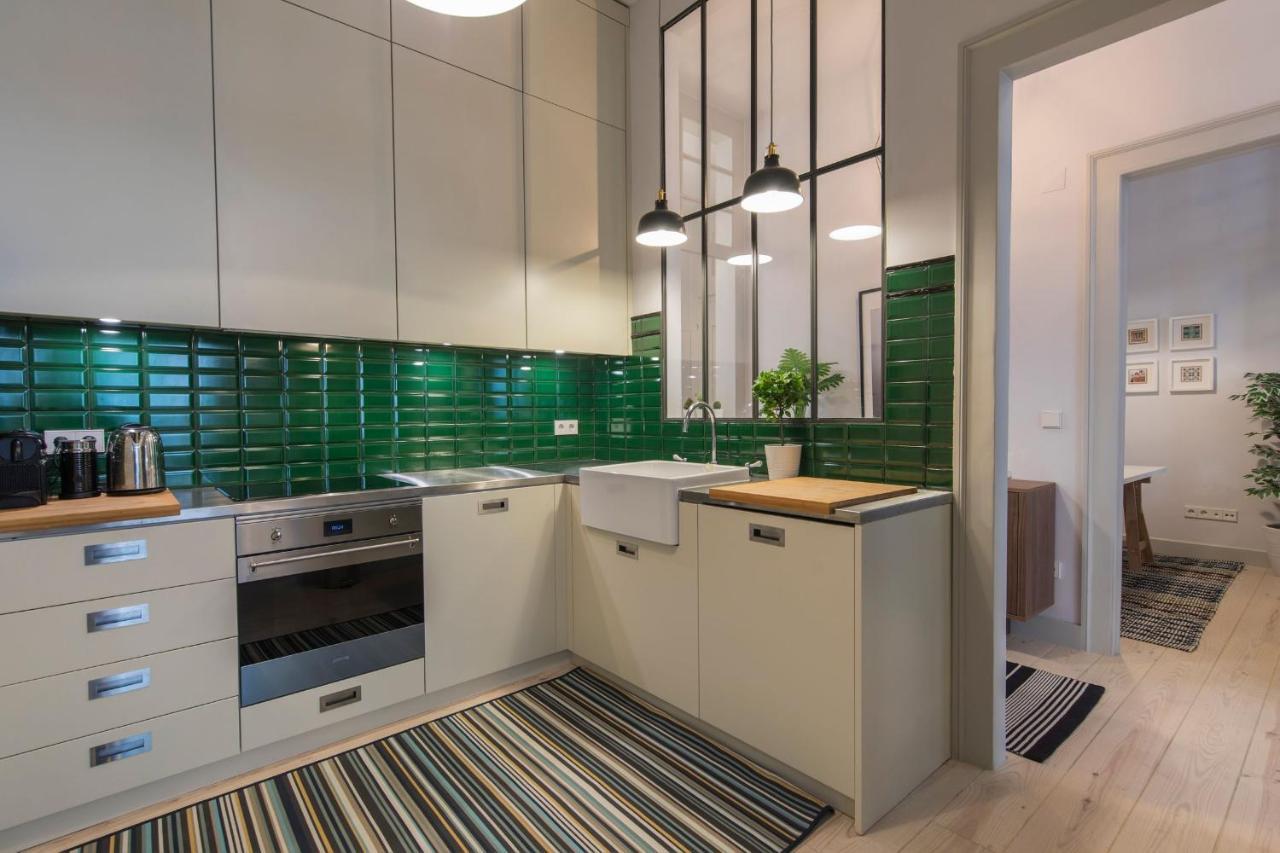 Apartment Lovelystay - 3 Bedroom Downtown Wonderwall Lisbon