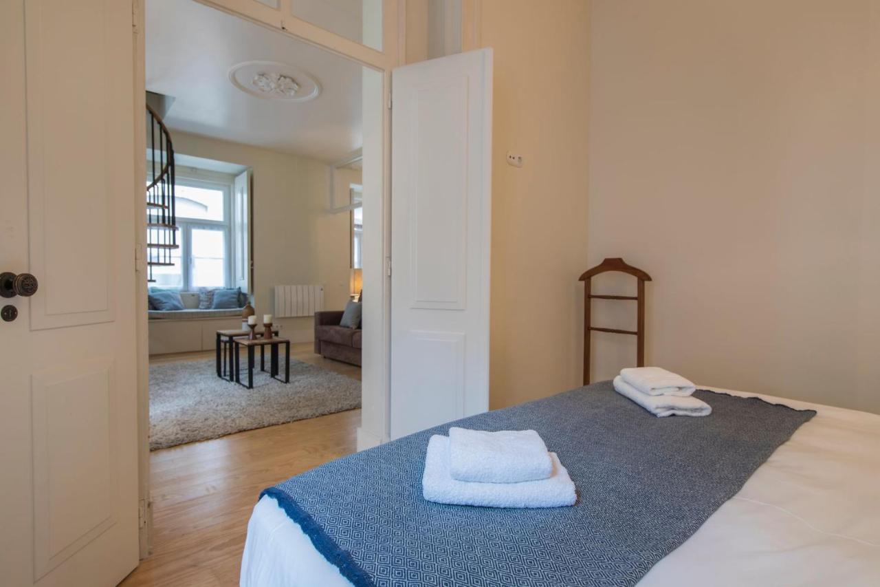 Lovelystay - Cozy Duplex In Alfama