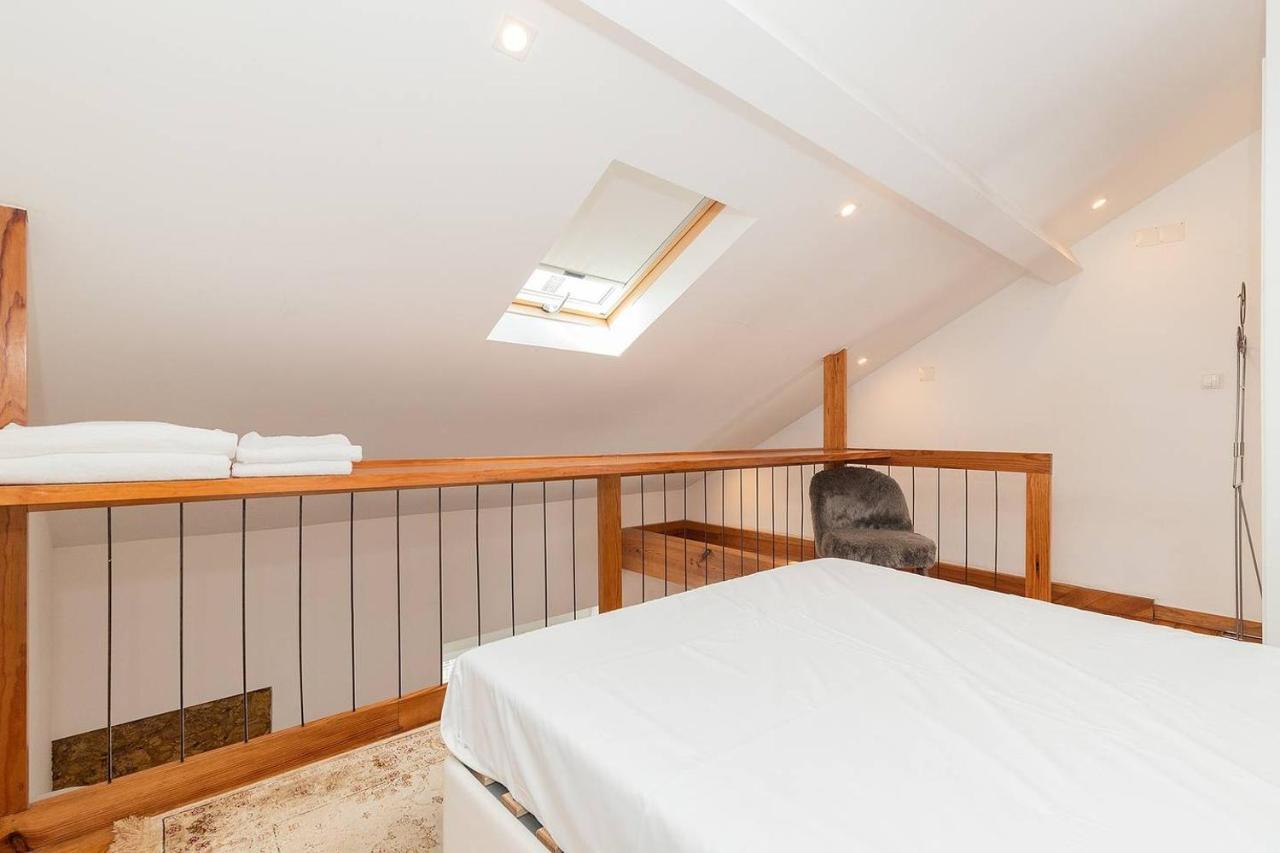Renovated In Appartement