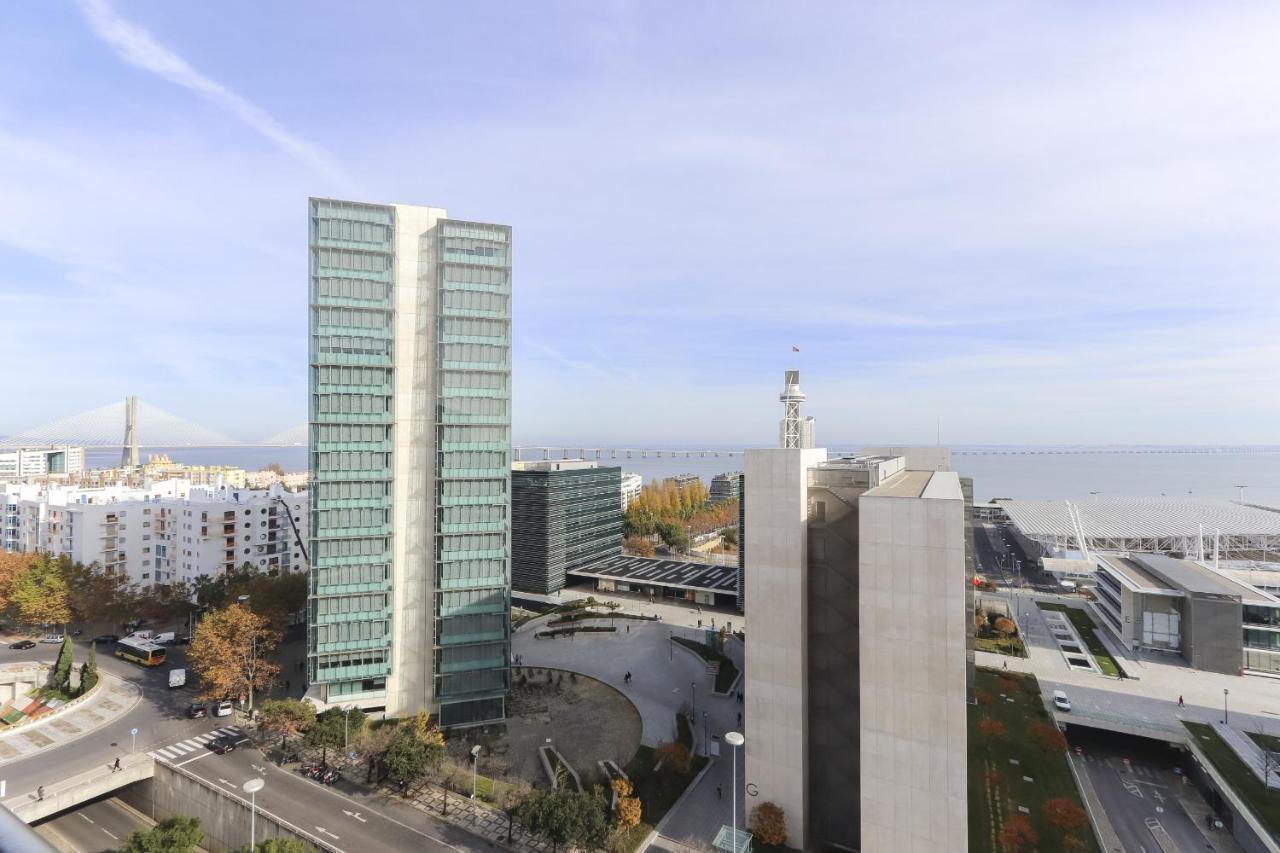 Expo Panoramic Views By Homing *