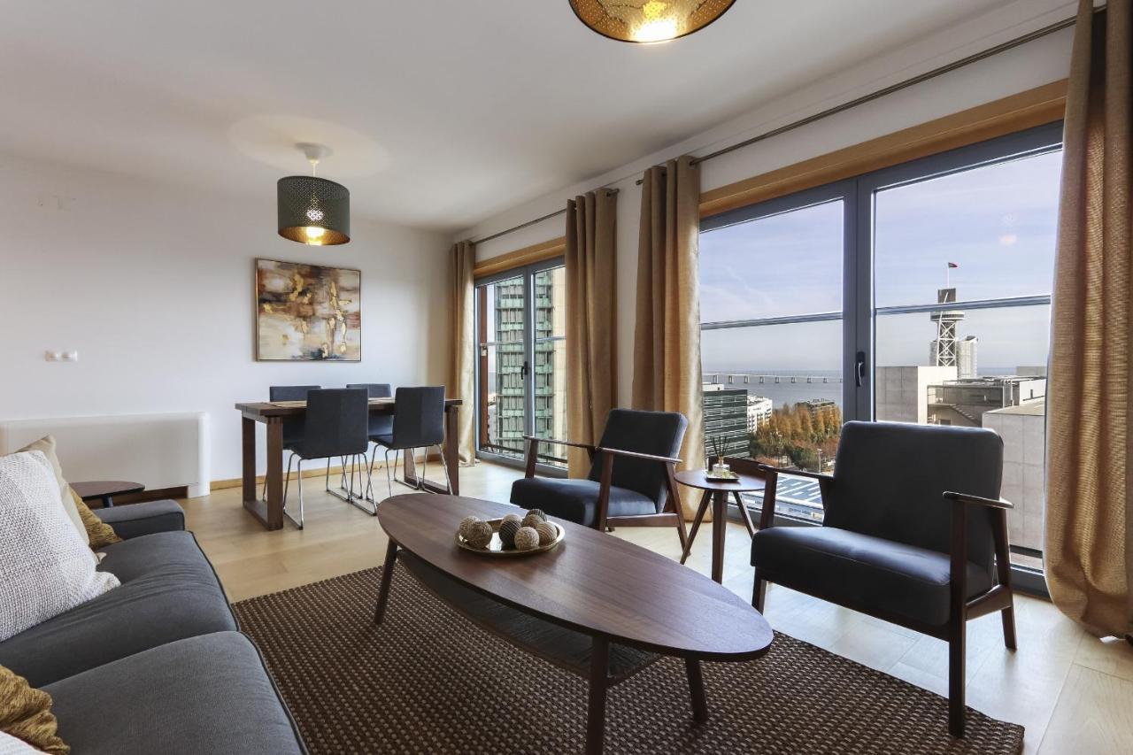 Expo Panoramic Views By Homing Apartment