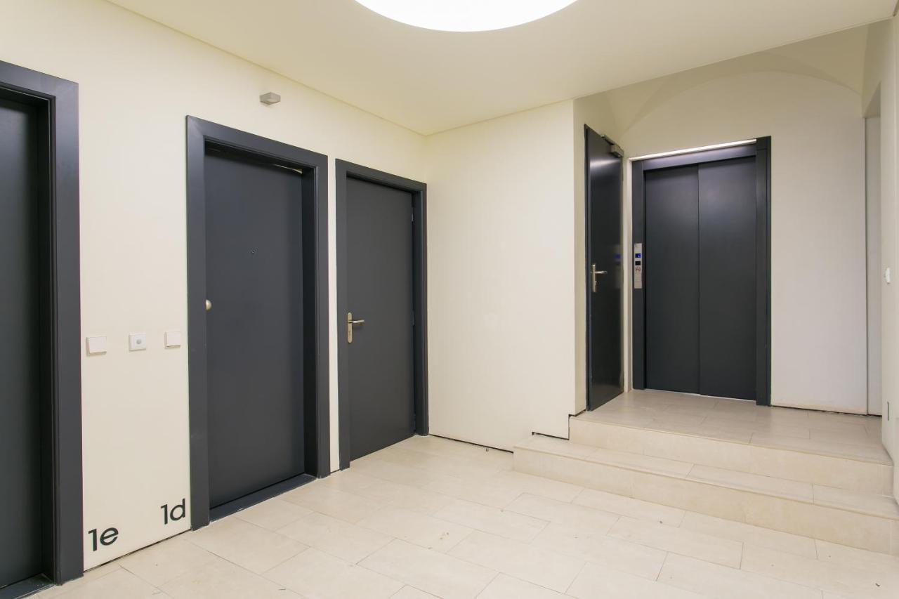 Joivy Elegant 2br With Workspace Nearby Baixa-chiado Subway Appartement Lissabon