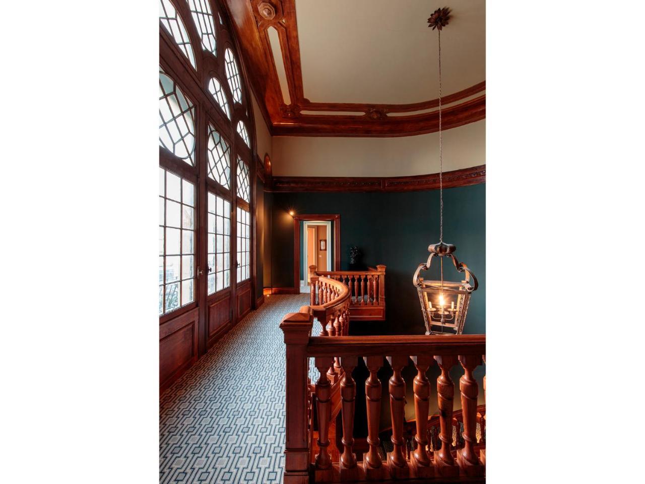 Dear - Valmor Palace
