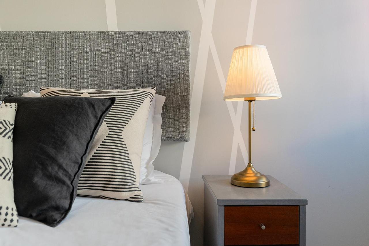 Designer Flats In Lapa Apartment