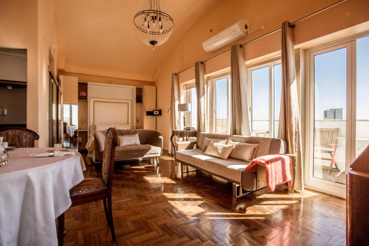 Quad Avenue Apartment *