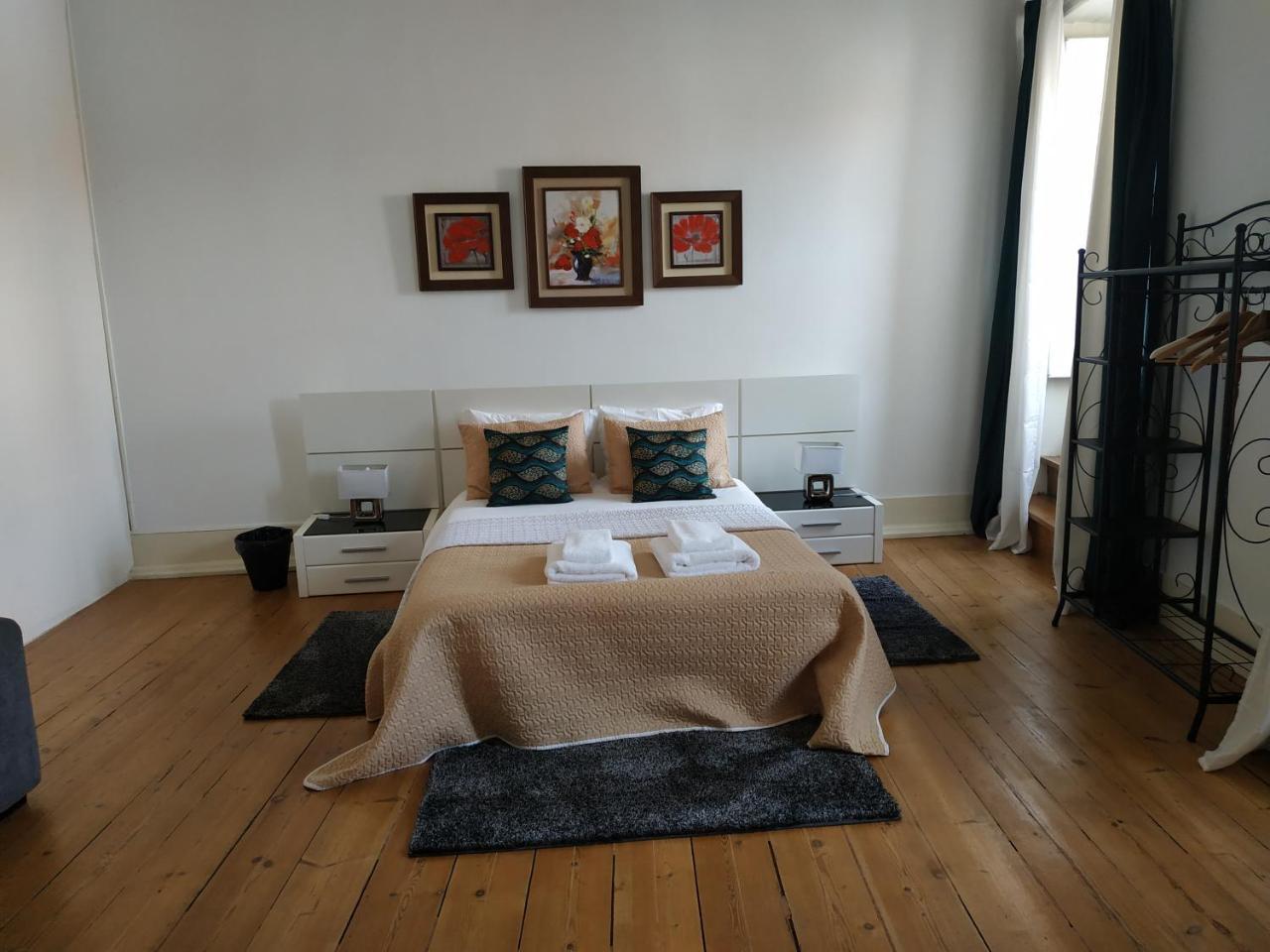 Our Little Spot In Chiado Gasthof Lissabon