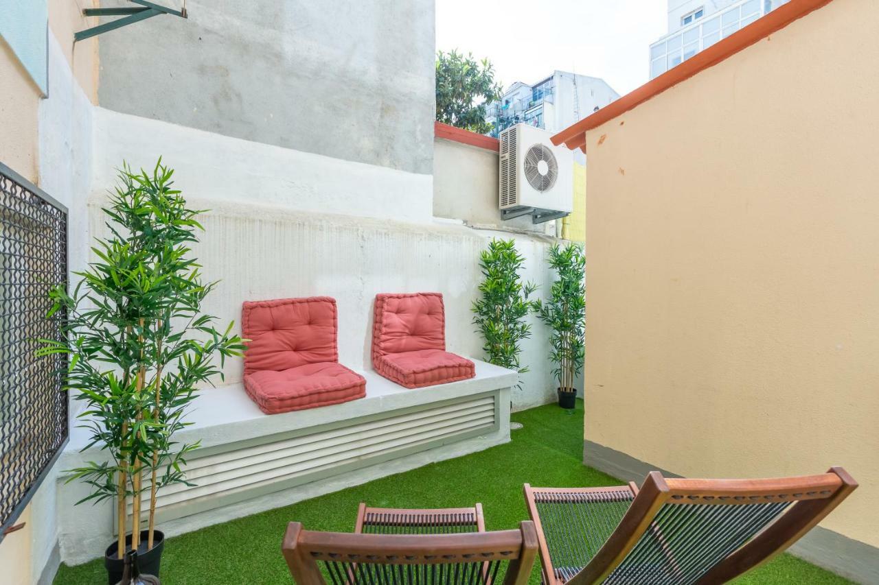 Sunny With Patio, By Timecooler Apartment Lisbon