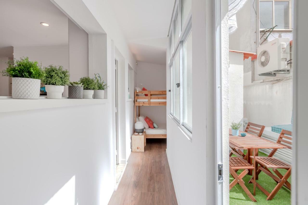 Apartment Sunny With Patio, By Timecooler Lissabon