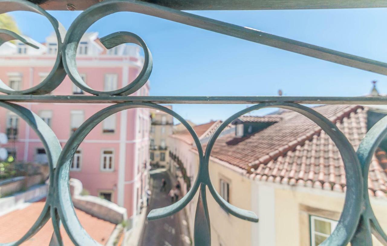 Apartment 'white House' Apartment- Alfama Lissabon