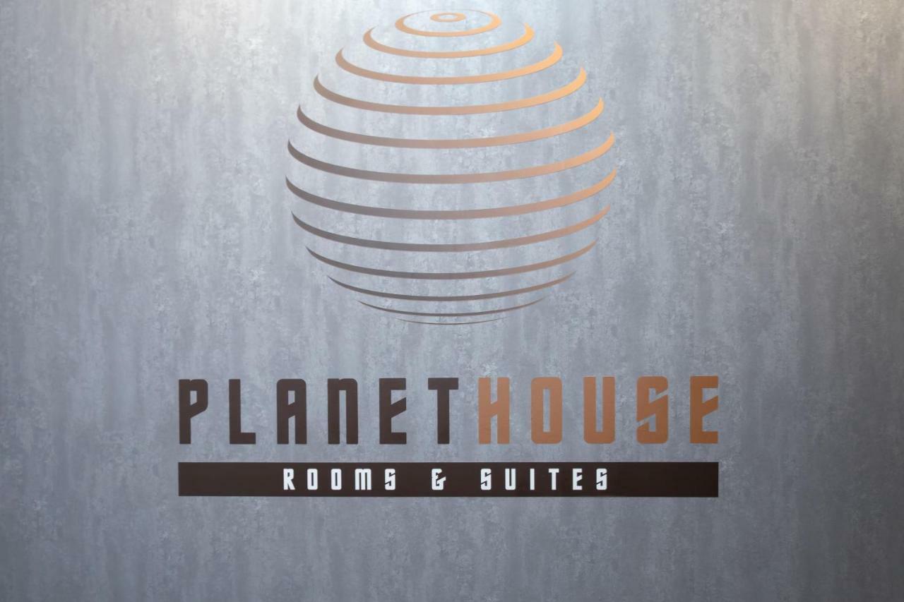Planet House By Trius
