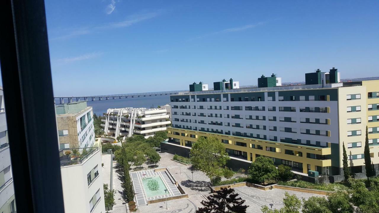 Appartement Parque Nacoes Prime 13 Lisboa