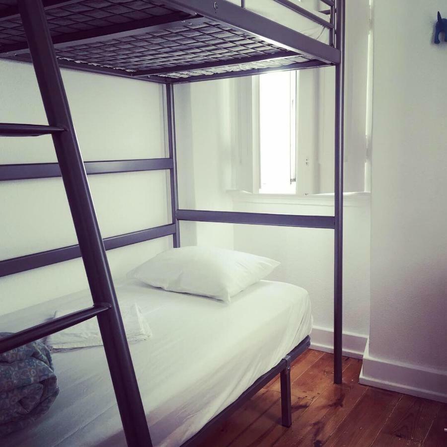 White House Albergue