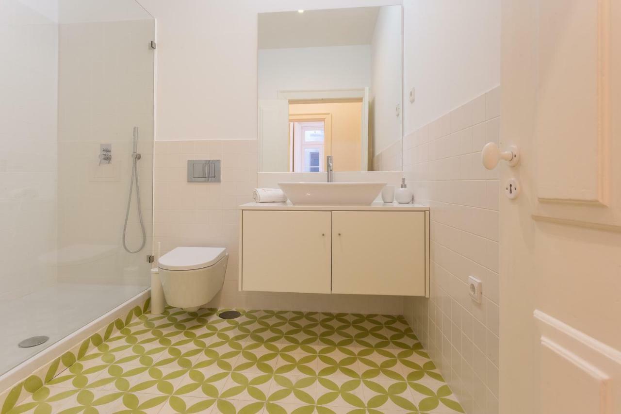 Chiado - In Apartment