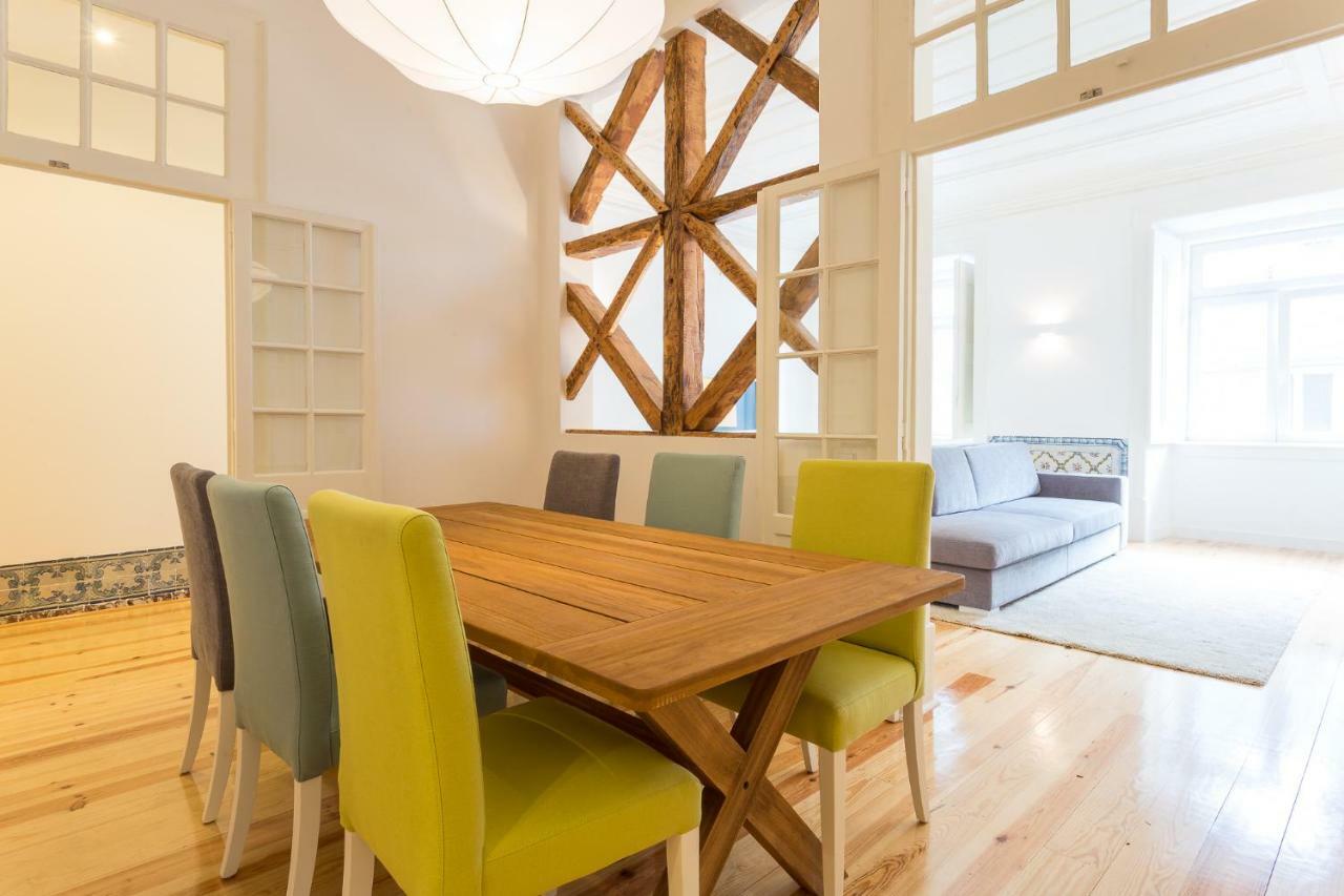 Chiado - In Apartment *