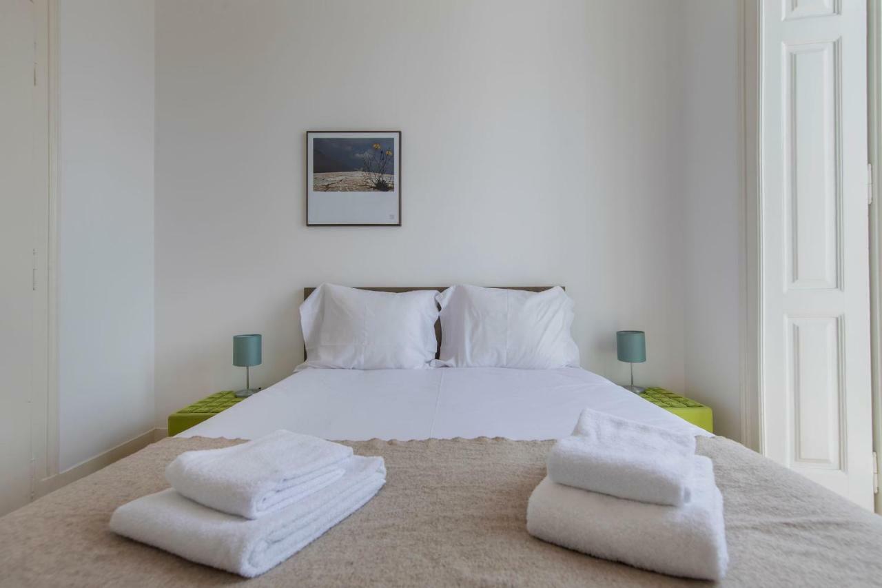 Lovelystay - Sunny Santa Catarina I * Lisboa