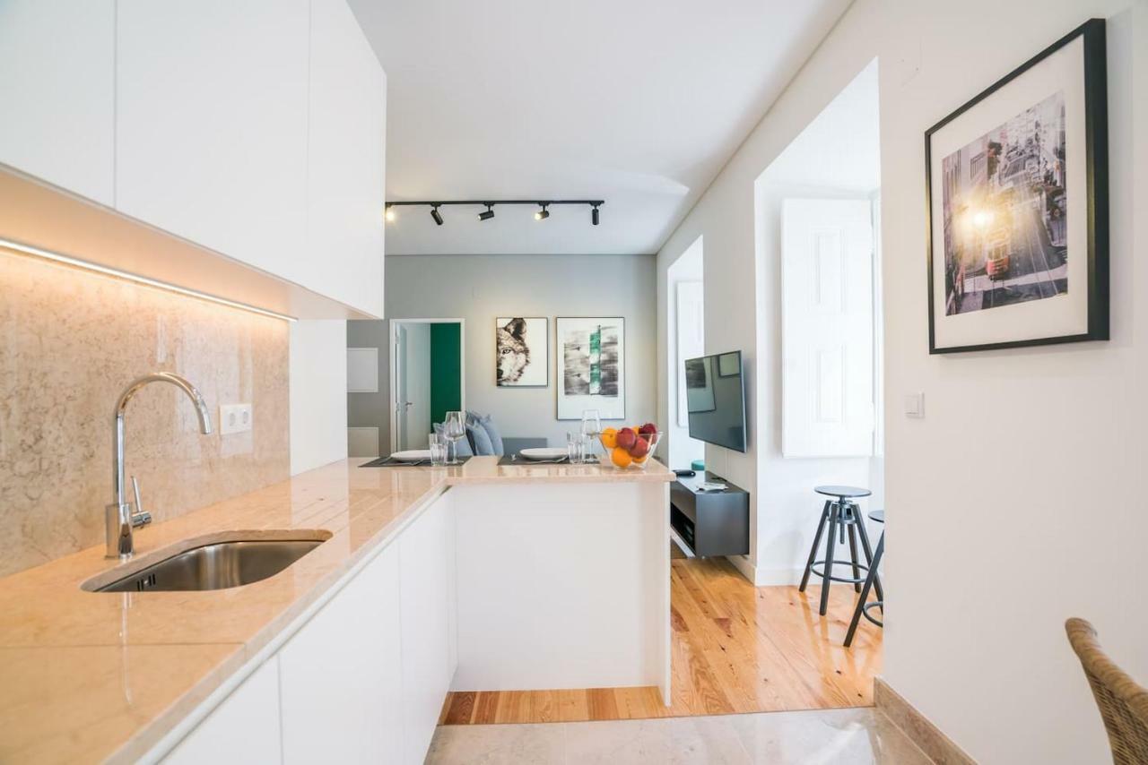 Apartment Modern In Chiado Lissabon