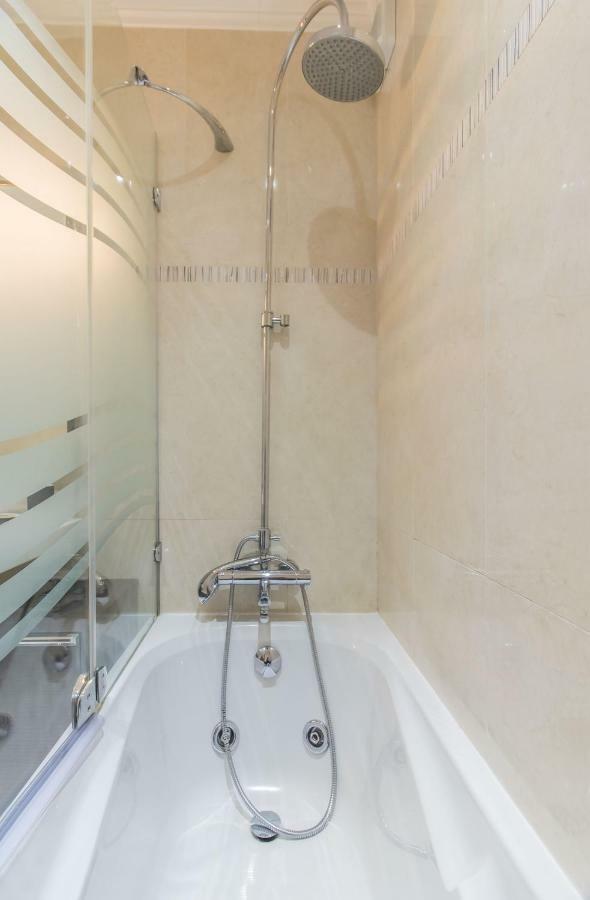 Telheiras Comfortable Appartement