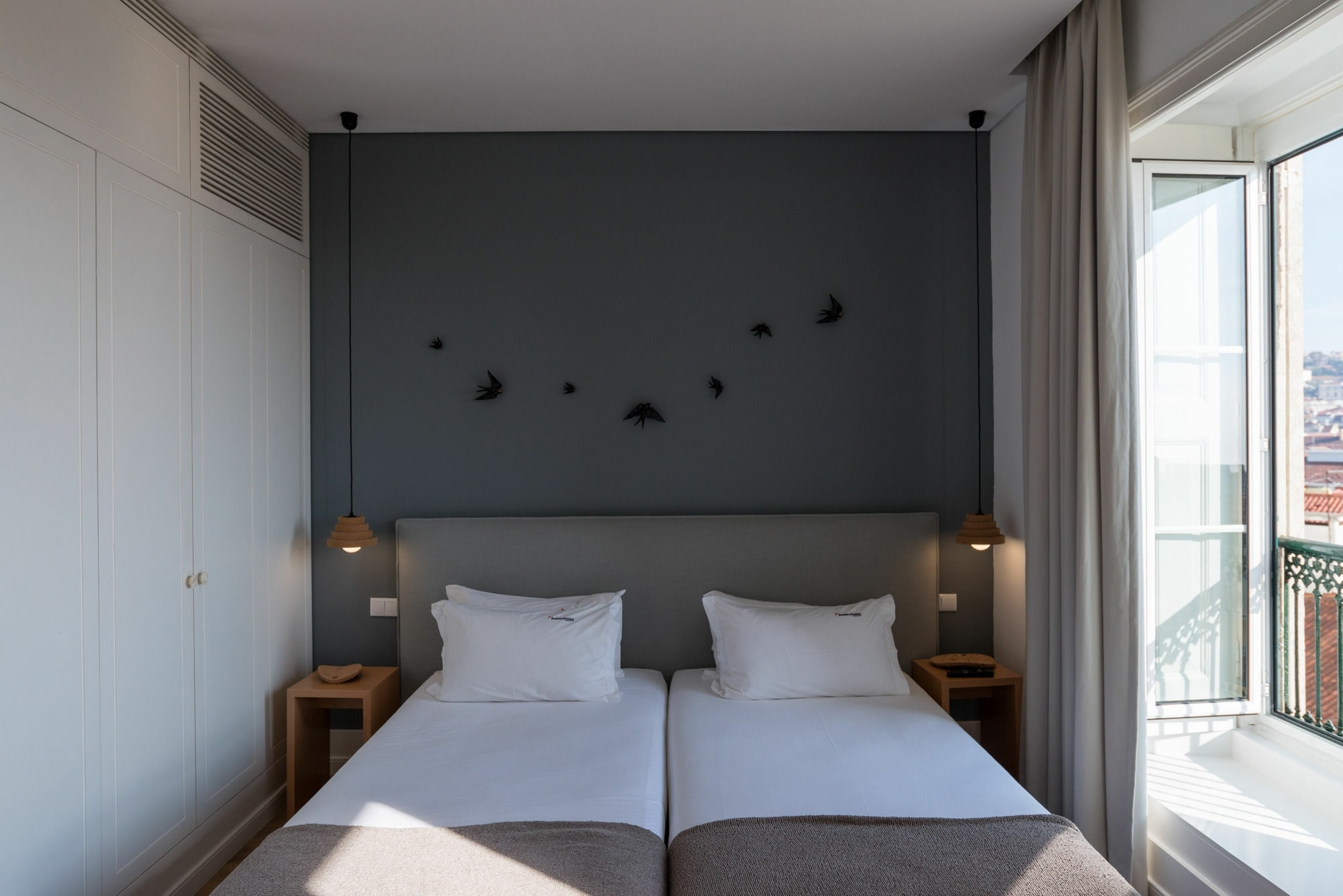Bed & Breakfast Feels Like Chiado Prime 3*