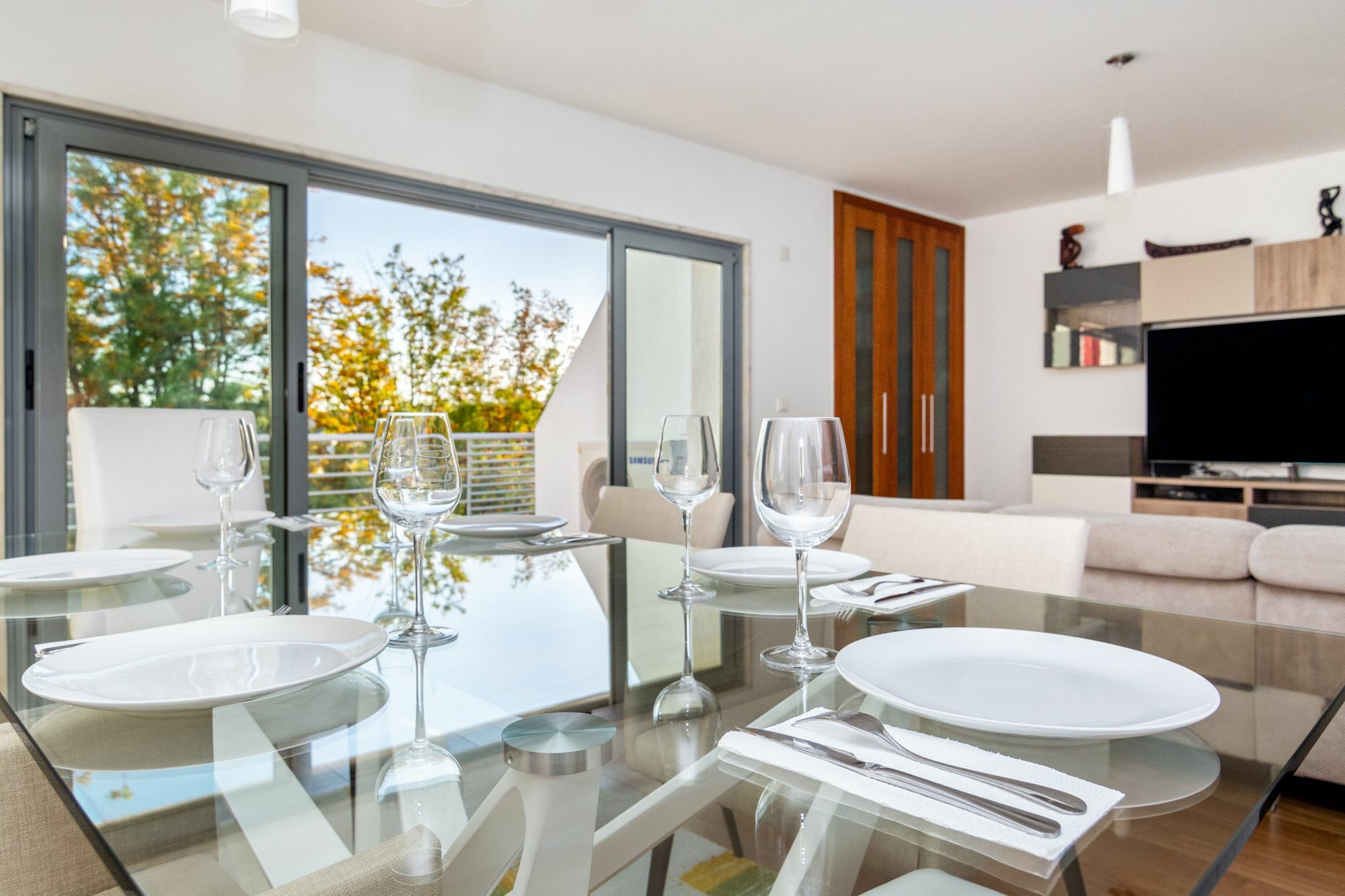 Whome | Damasceno Contemporary 59