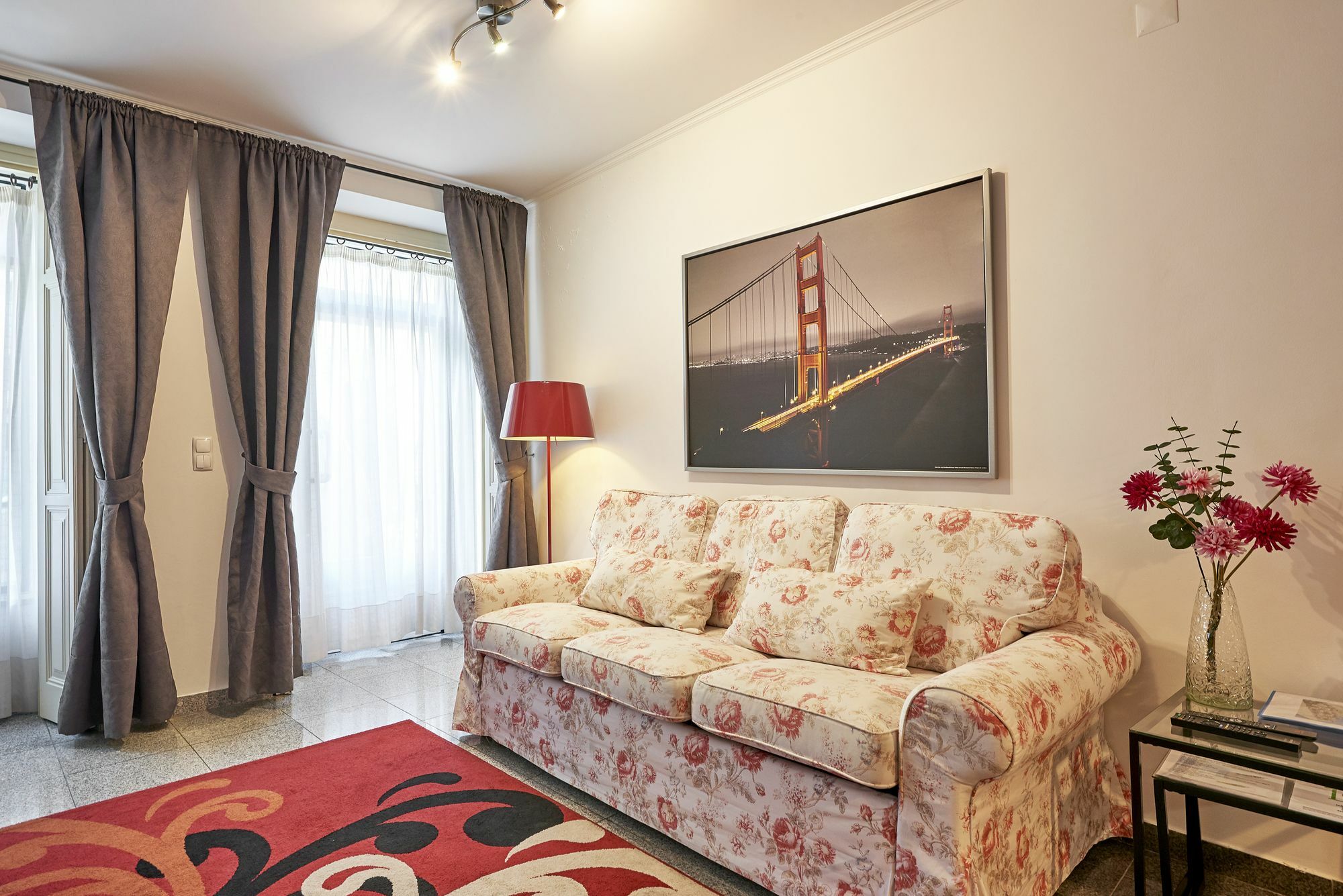 Apartment Discovery Estrela
