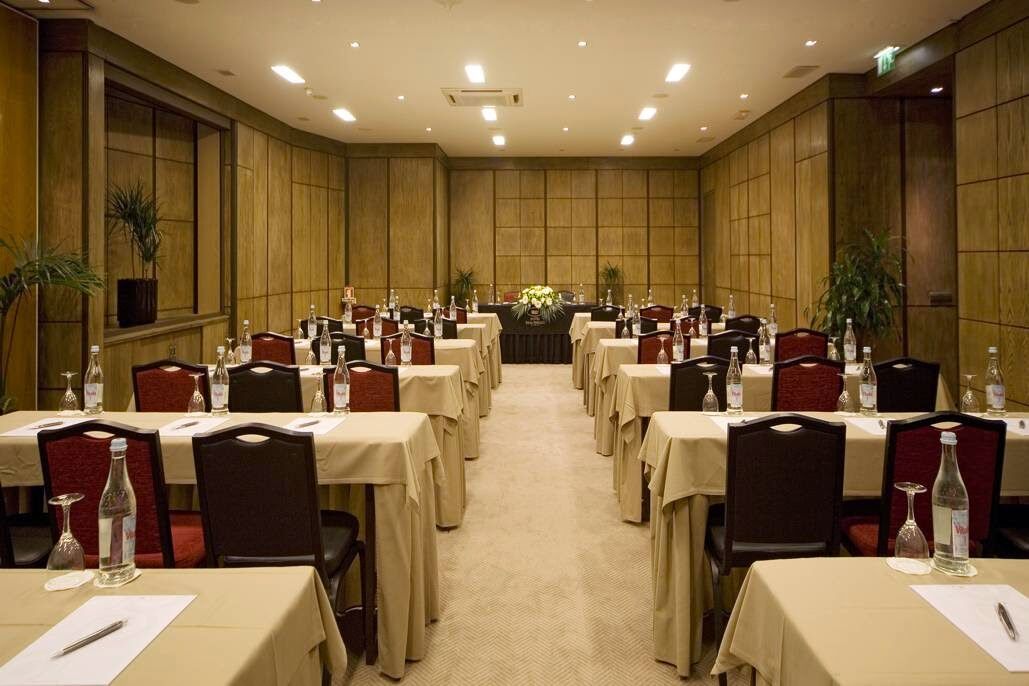 Hotel Real Parque 4*