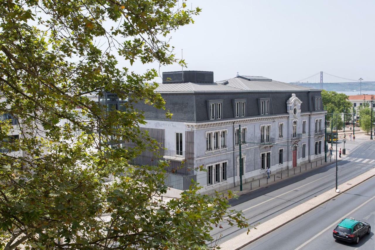 Lost :: Cais House Gasthof 3*