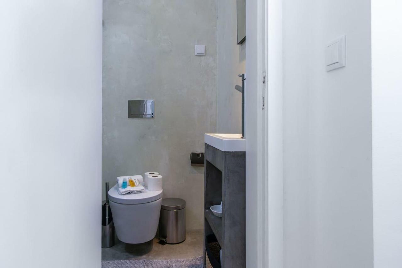 Lovelystay - Traditional Alfama View * Lissabon