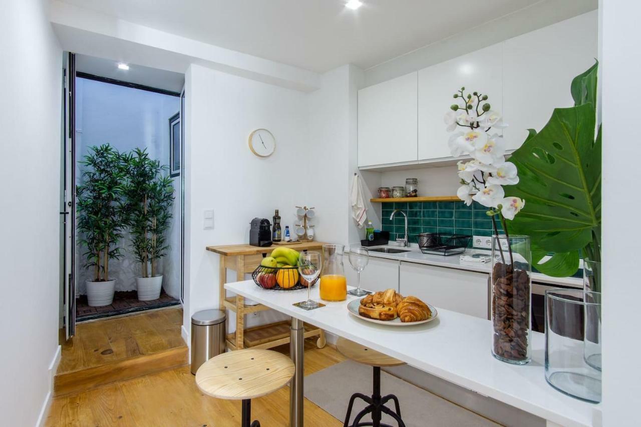 Lovelystay - Traditional Alfama View Appartement *