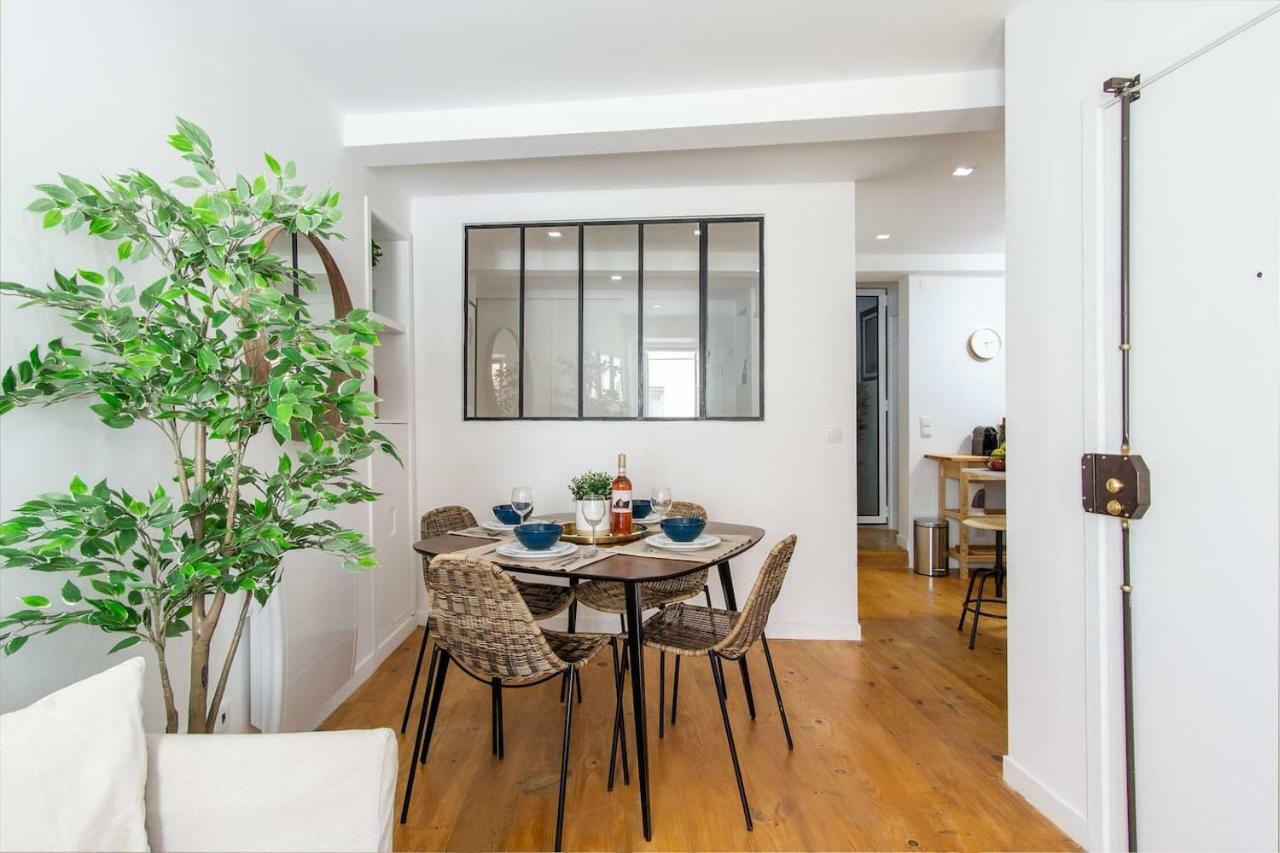 Lovelystay - Traditional Alfama View Lissabon