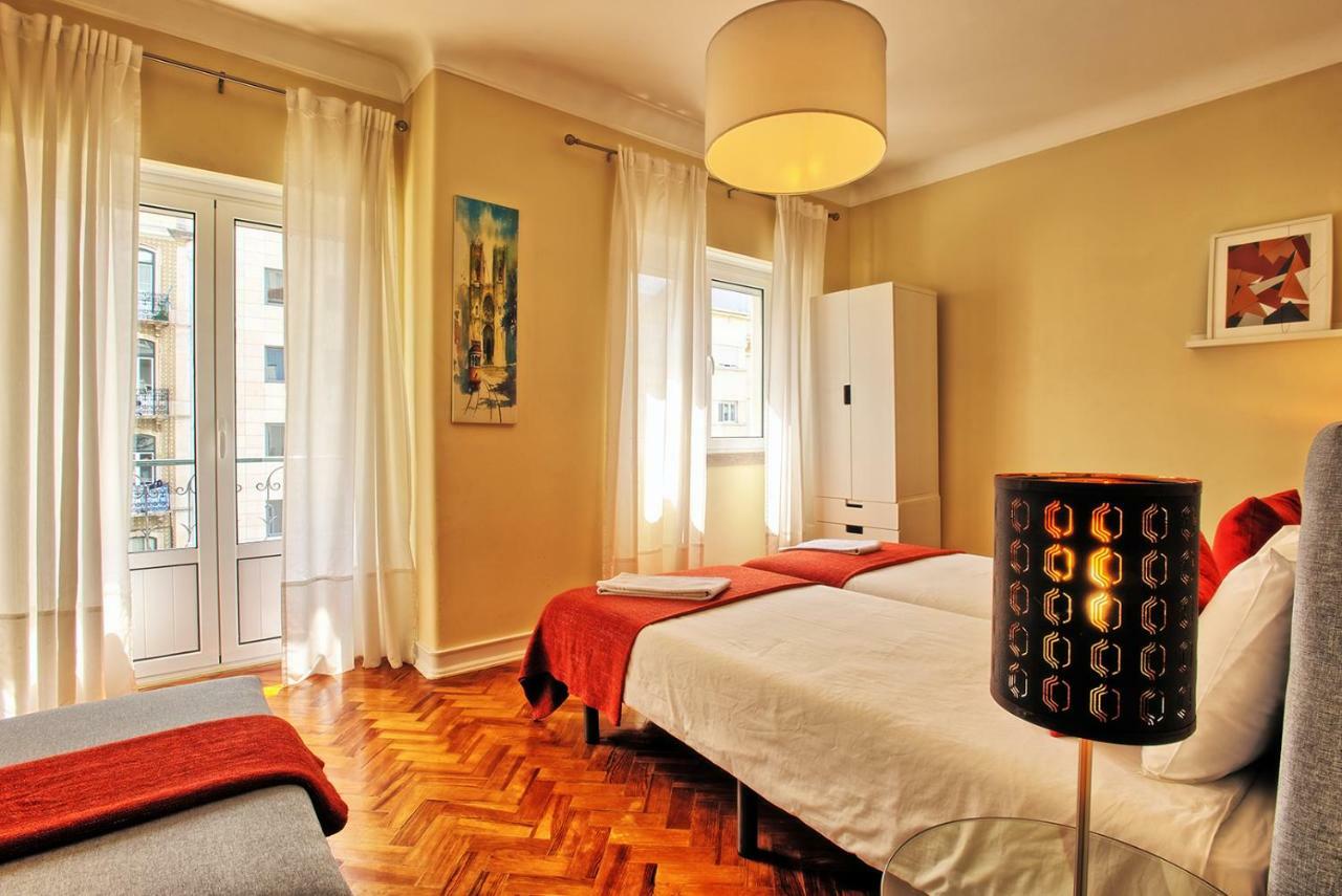 Almirante 3-four Bedrooms *